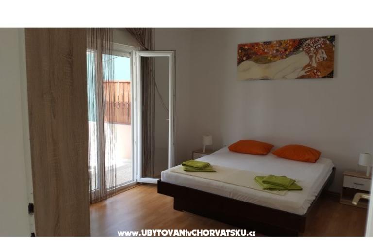 APARTMAN PAULINA/BIBINJE:4+2/STUDIO – fotó 10