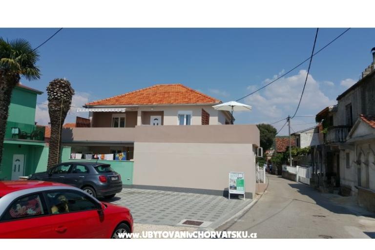APARTMAN PAULINA/BIBINJE:4+2/STUDIO – fotó 15