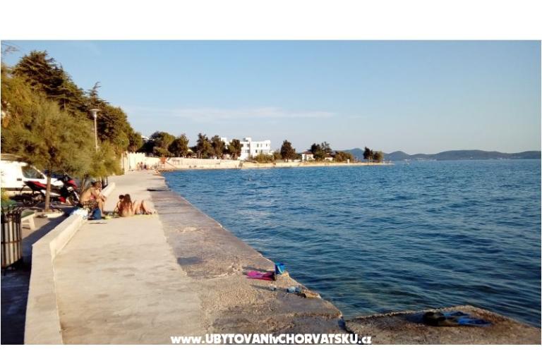 APARTMAN PAULINA/BIBINJE:4+2/STUDIO – fotó 17
