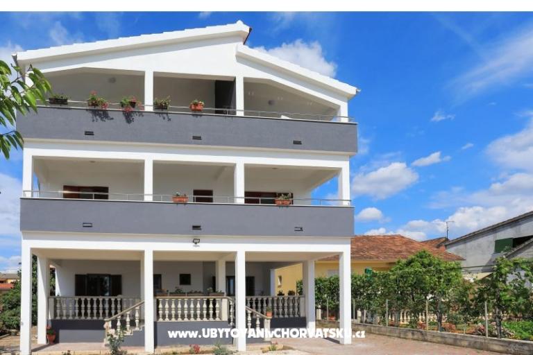 Apartmanok Tomislav – fotó 2
