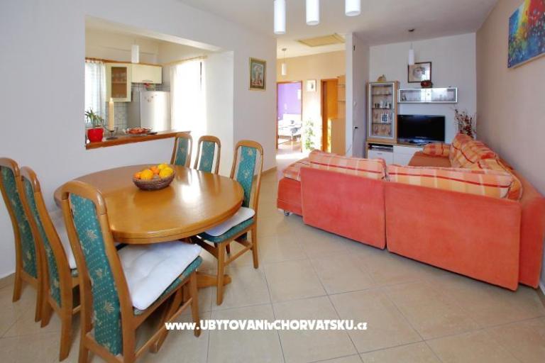 Apartmanok Ana – fotó 2