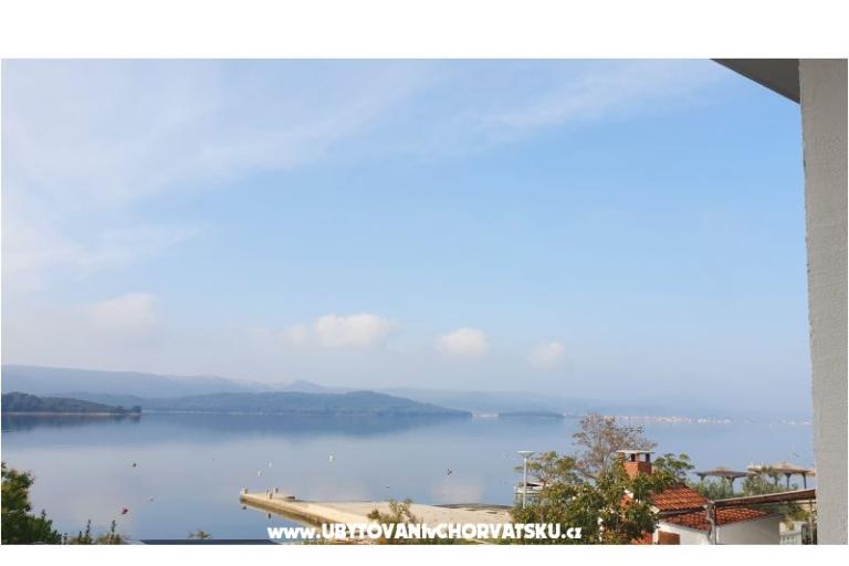 Apartman Mare - prvi red uz more – fotó 12