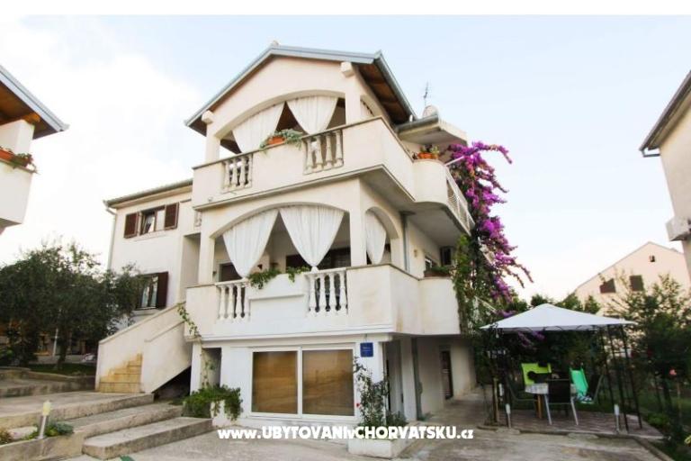 Apartmanok Petrina 2 – fotó 8