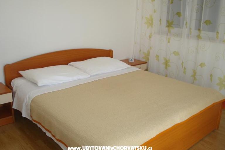 Apartmanok Villa Niko Bol – fotó 10