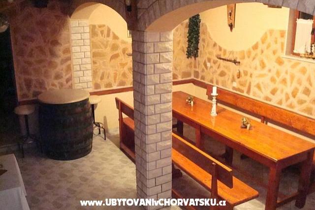 Apartmanok Villa Niko Bol – fotó 17
