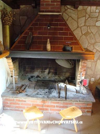 Apartmanok Villa Niko Bol – fotó 4