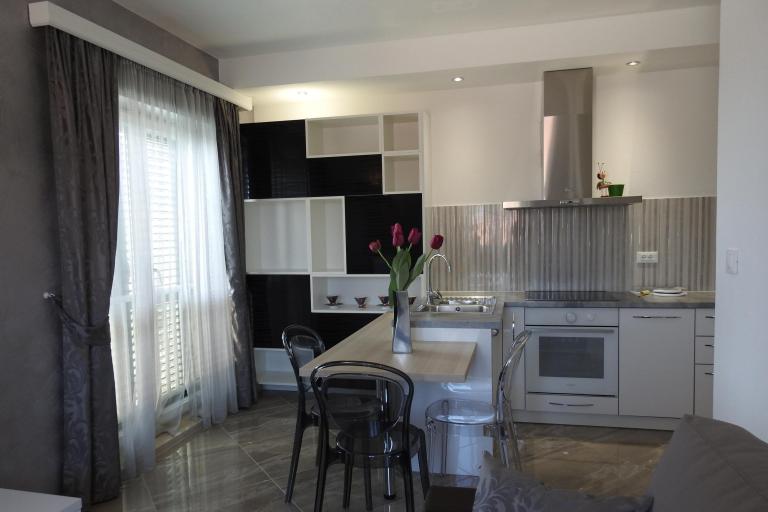 Luxury Apartmanok medencével – fotó 6