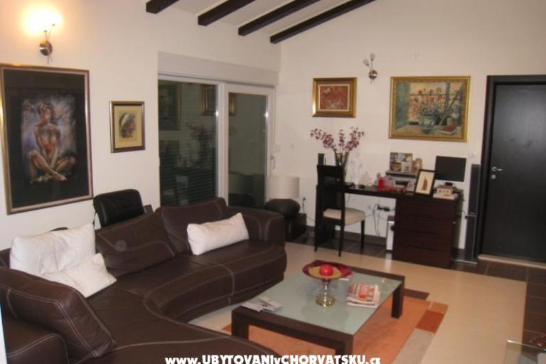 Luxury Villa-swimingpool,sauna,jacu – fotó 8