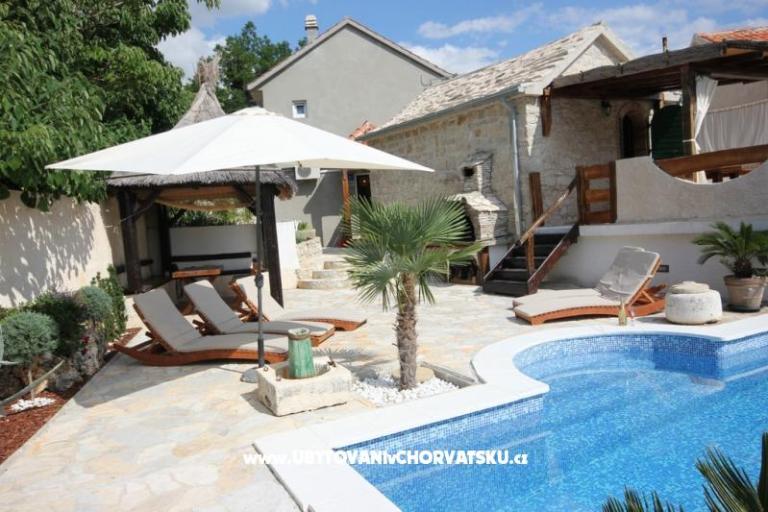 Stone Brela- swimming pool, grill – fotó 3