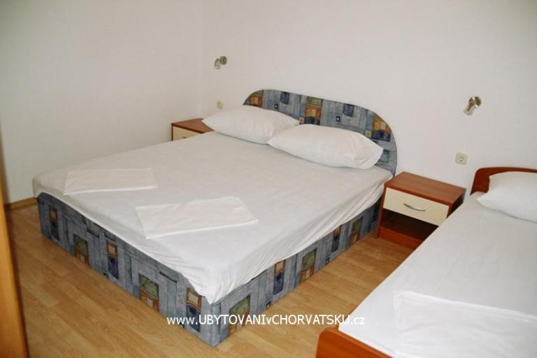 Apartmanok Andrea Drvenik – fotó 6
