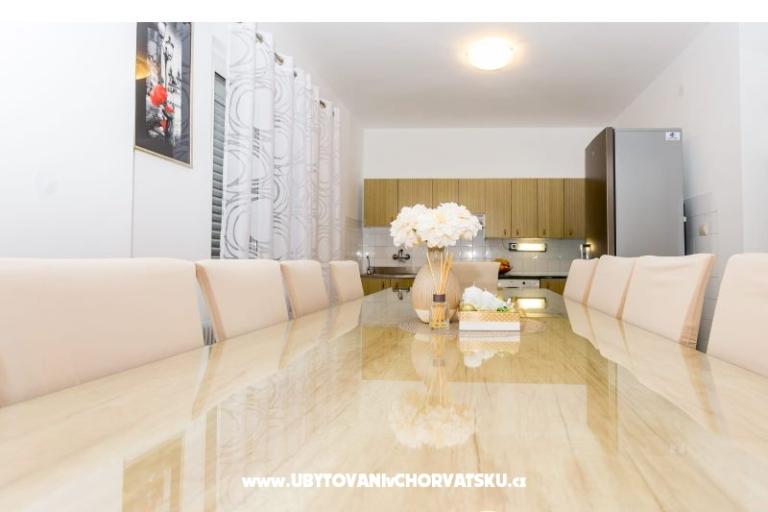 Family Apartmanok Korda – fotó 14