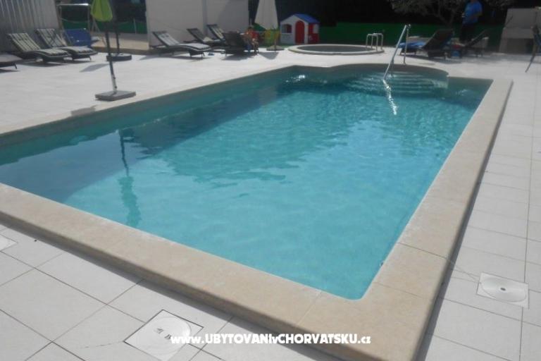 Apartmanok Nina – fotó 2
