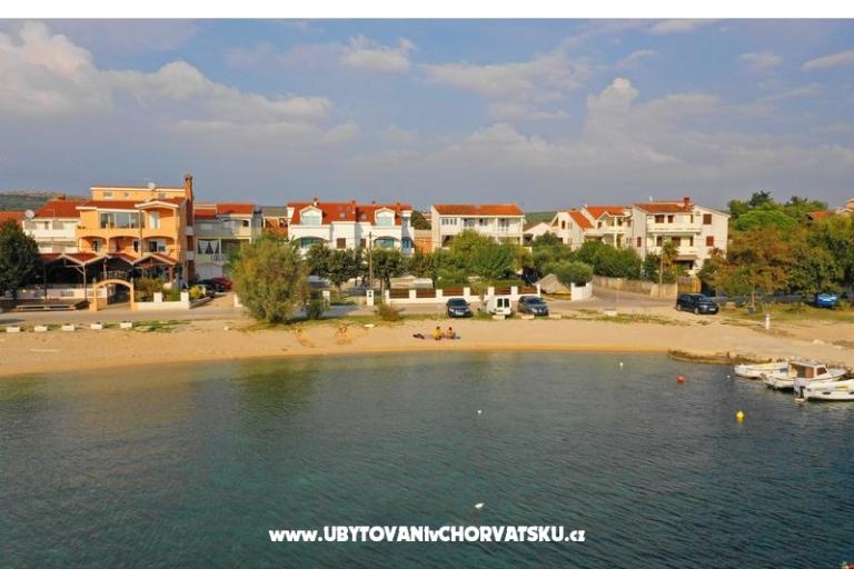 Maestral Apartmanok – fotó 4