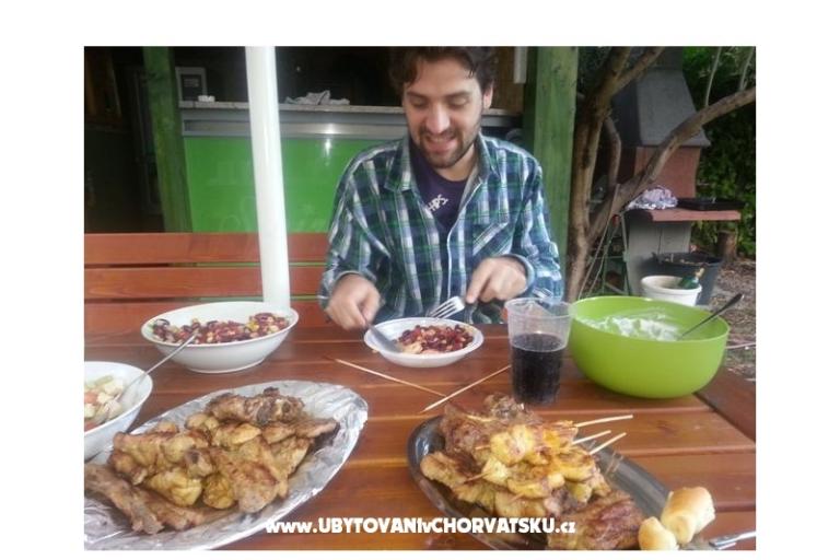 Vila Smirna 4*  medencével  – fotó 18