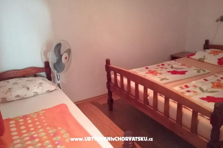 Apartmanok &amp; rooms Brist – fotó 7