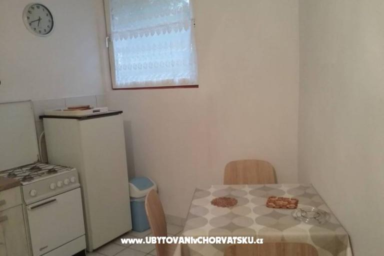 Apartmanok &amp; rooms Brist – fotó 9
