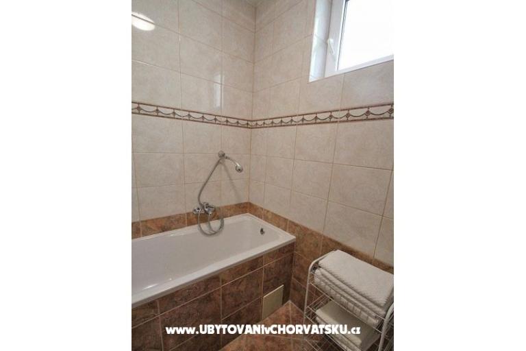 Beachfront Apartmanok Carlo – fotó 13