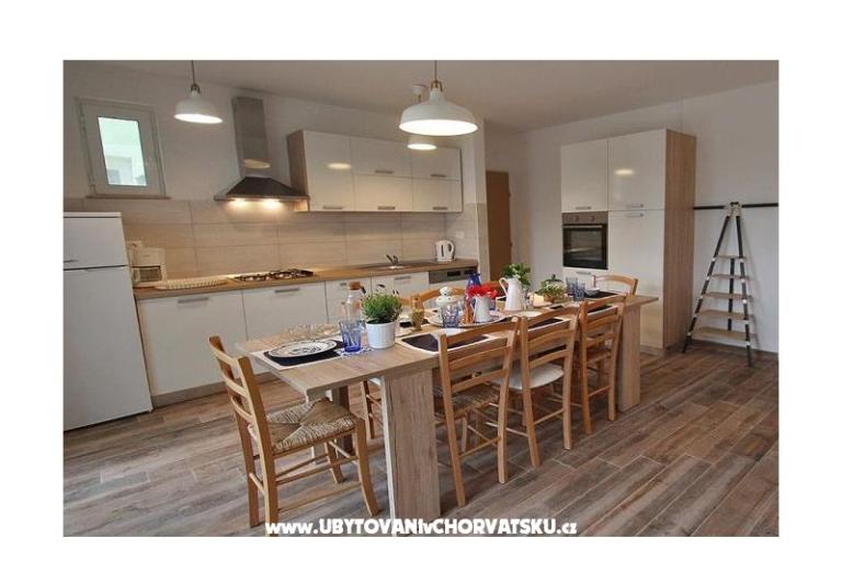 Beachfront Apartmanok Christian – fotó 7