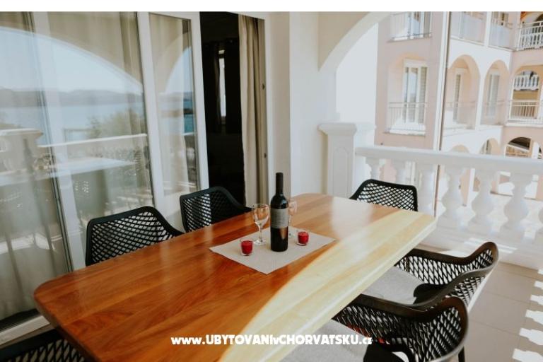 Beachfront Apartmanok Amaris – fotó 18