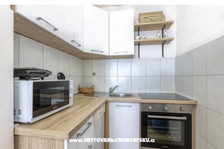 Beachfront Apartmanok Laszlo – fotó 3