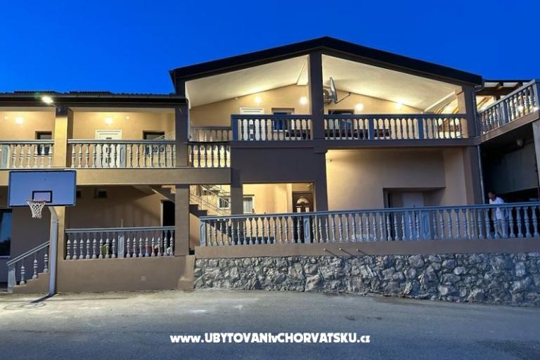 Villa Robert 2 medencével Cesarica – fotó 14