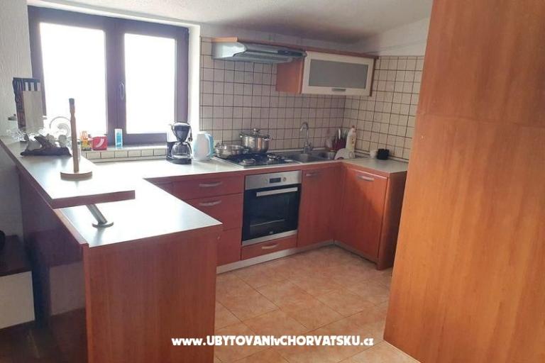Villa Robert 2 medencével Cesarica – fotó 3