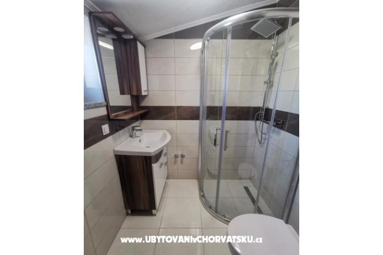 Villa Robert 2 medencével Cesarica – fotó 8