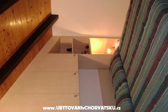Apartmanok Botić – fotó 3
