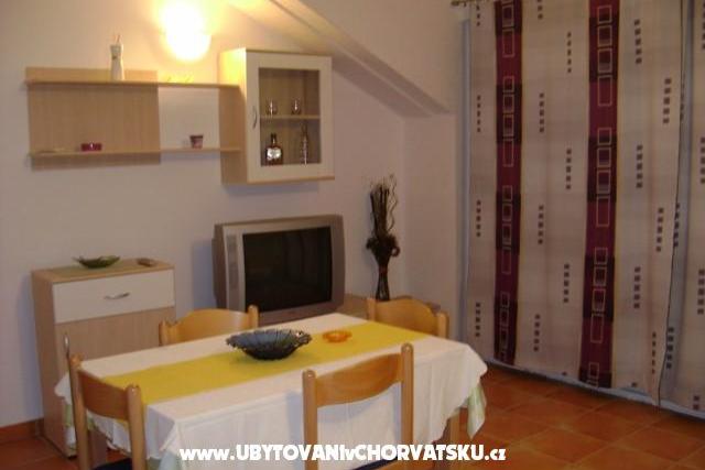 Apartmanok Botić – fotó 6