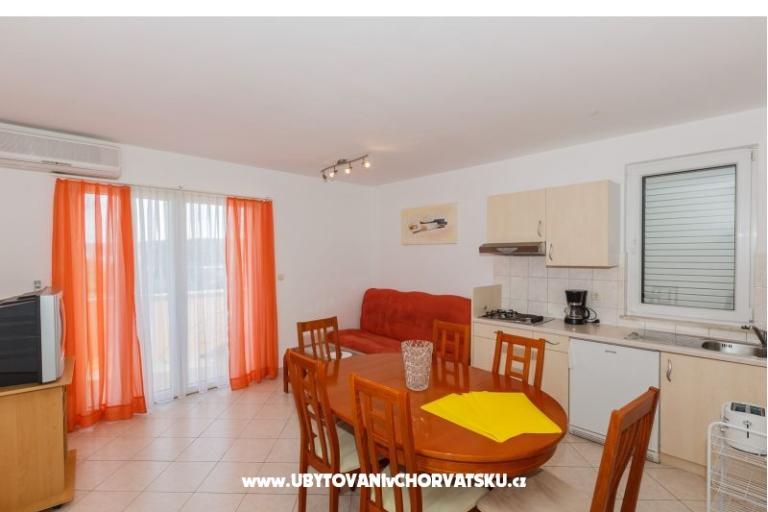 Apartmanok Ház Valentin – fotó 16