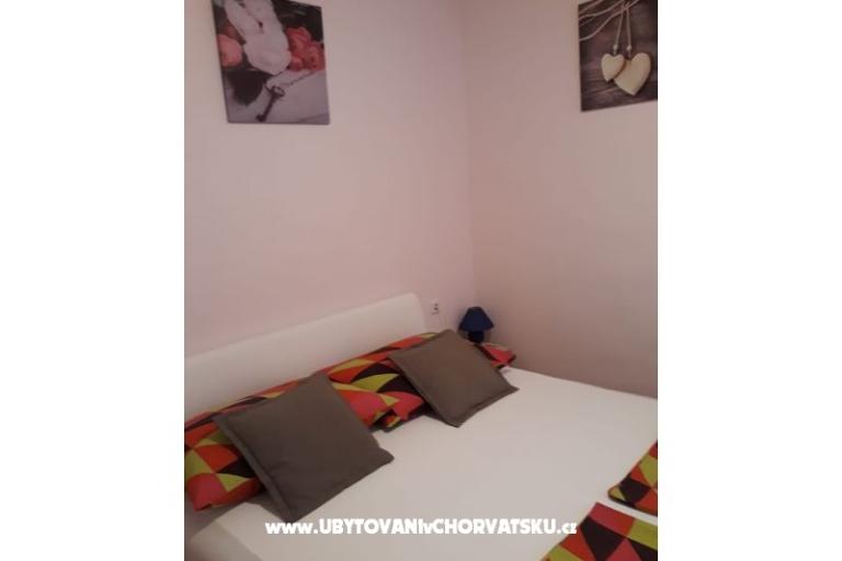 Holiday Home Sara- Kastel Stafilic – fotó 12