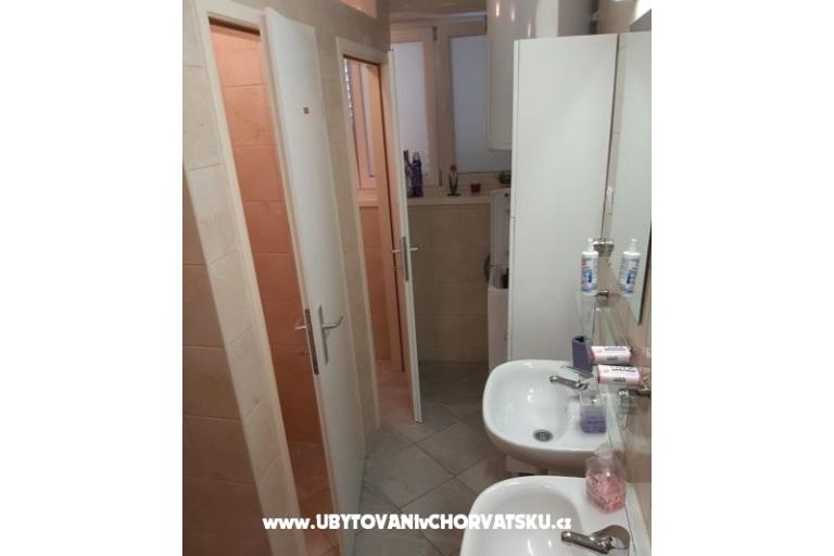 Holiday Home Sara- Kastel Stafilic – fotó 15
