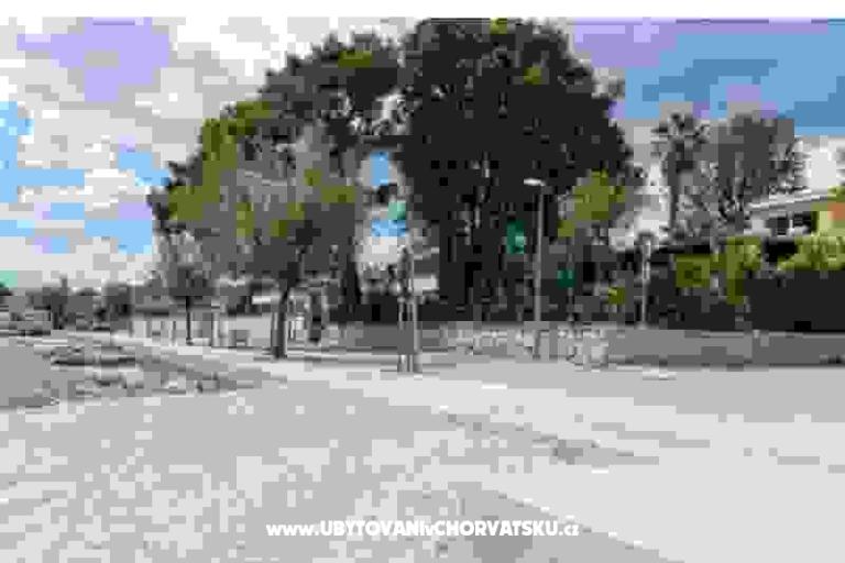 Villa Apartmanok Julca – fotó 13
