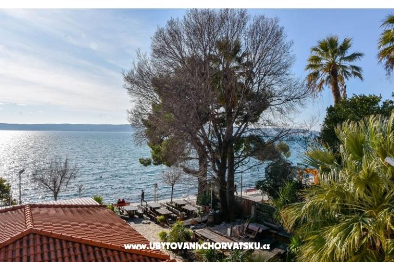 Villa Apartmanok Julca – fotó 3