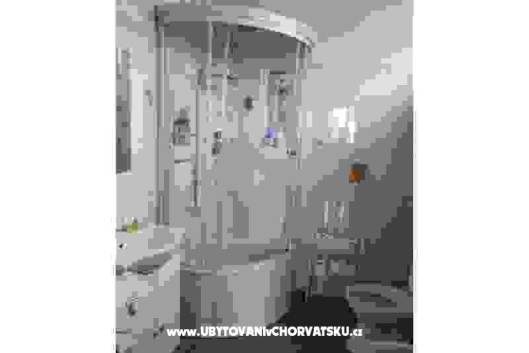 Villa Apartmanok Julca – fotó 8