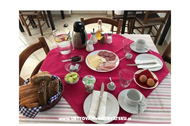 Bed and Breakfast Ház Lucija – fotó 2