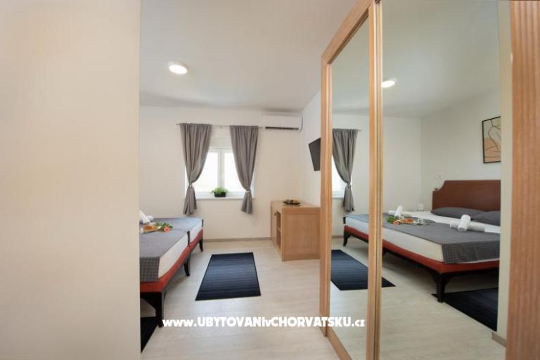 Hotel and Hostel Potpićan – fotó 3
