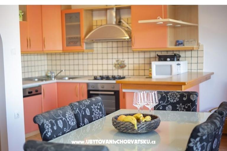 Apartmanok Luny Makarska – fotó 4