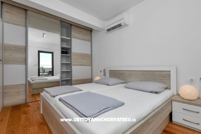 Hot Tub Luxury Apartmanok + beach p – fotó 6
