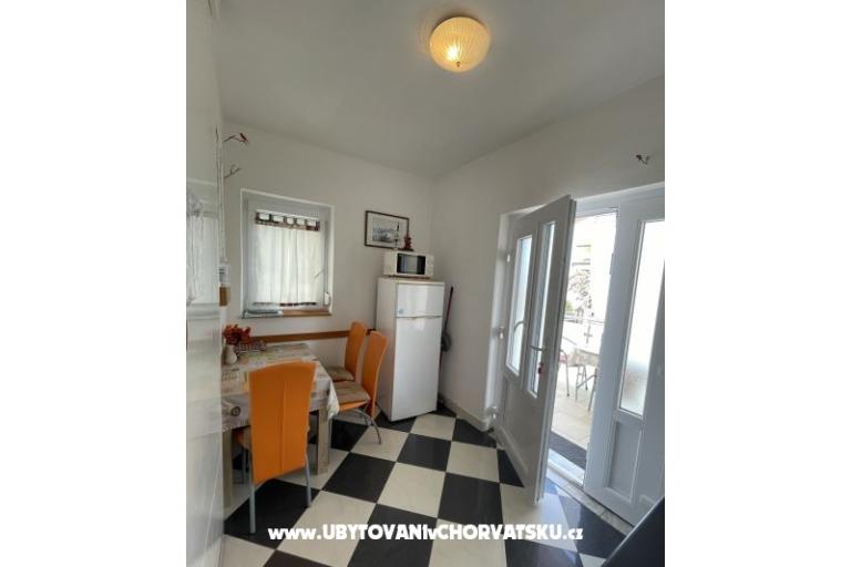 Apartmanok Avvi – fotó 16