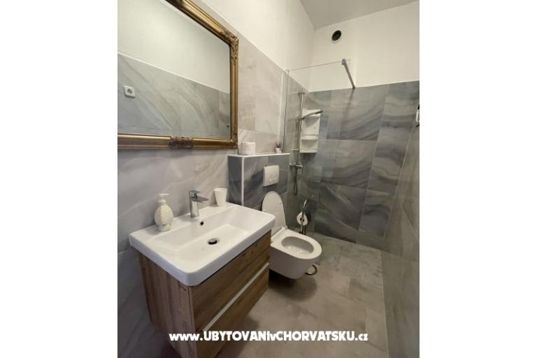 Apartmanok Avvi – fotó 17