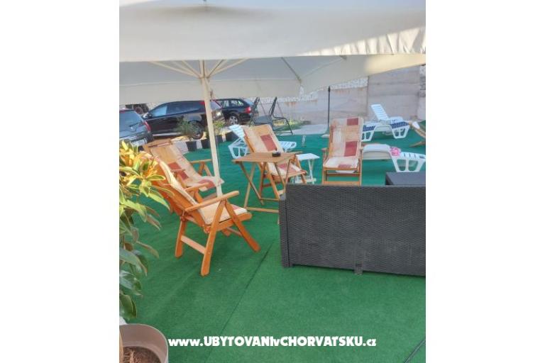 Apartmanok Dinko s grijanim bazenom – fotó 10