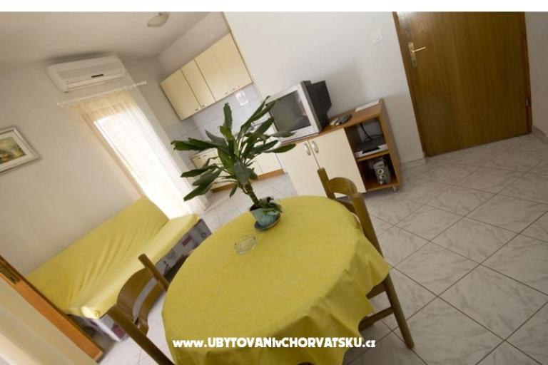 Apartmanok Dinko s grijanim bazenom – fotó 16