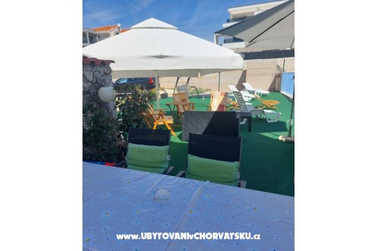 Apartmanok Dinko s grijanim bazenom – fotó 18