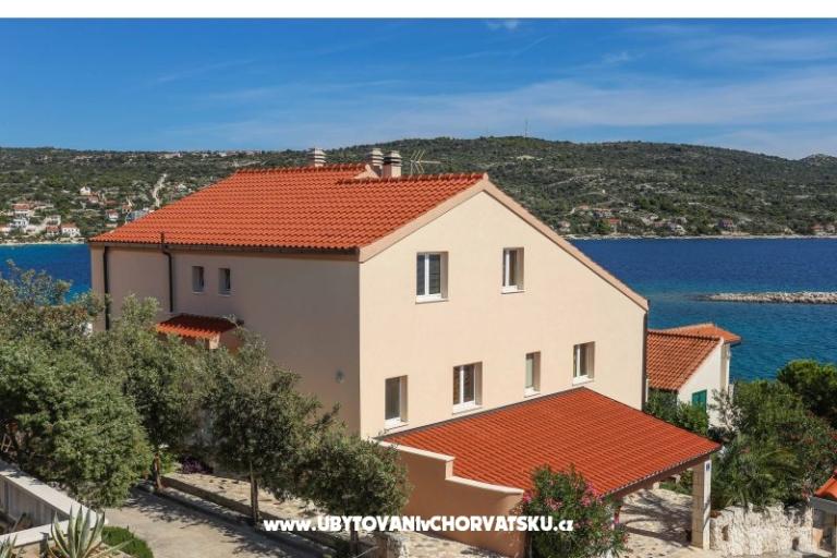 Apartmanok Mikulić Sevid – fotó 15