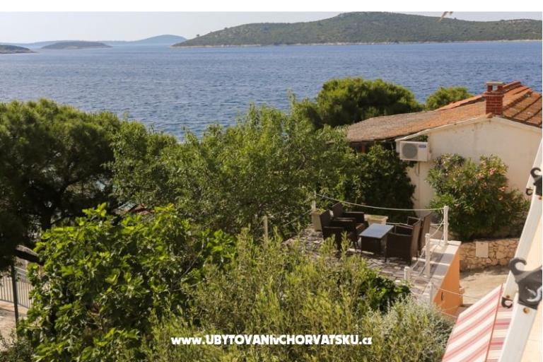 Apartmanok Mikulić Sevid – fotó 4