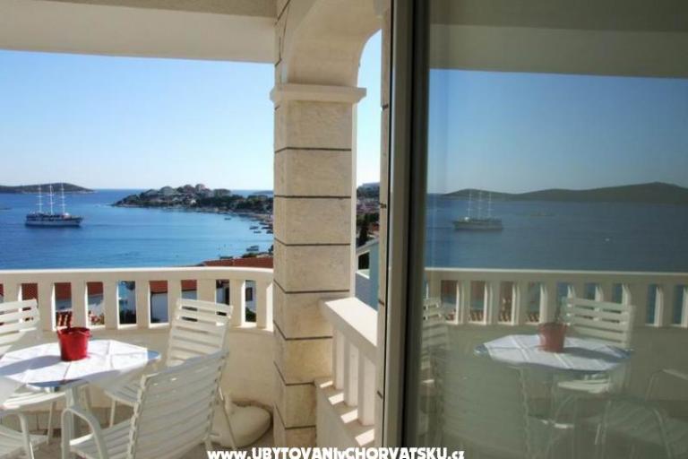 Apartmanok Villa MANDINA medencével – fotó 6