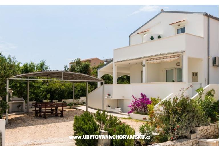 BayBeach Apartmanok Sevid – fotó 3