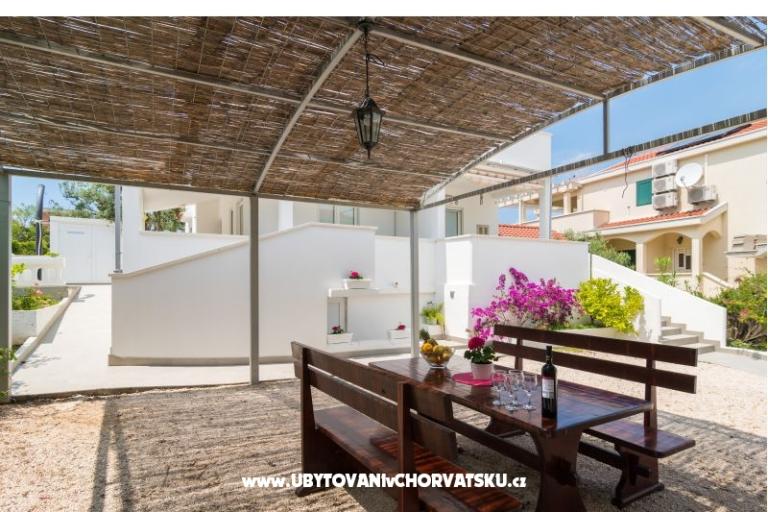 BayBeach Apartmanok Sevid – fotó 4