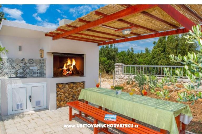 Apartmanok Vila Nena medencével – fotó 9